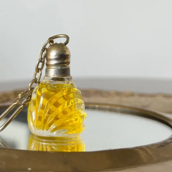 Elegant Yellow Glass Perfume Bottle - Picture 2 of 6